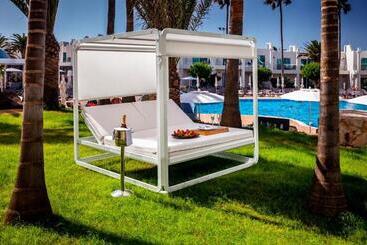 酒店 Barcelo Corralejo Sands