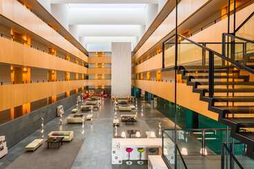 هتل Innside By Meliá Barcelona Aeropuerto