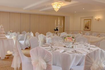 هتل Best Western Claydon