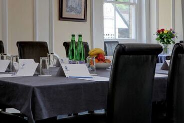 هتل Best Western Claydon
