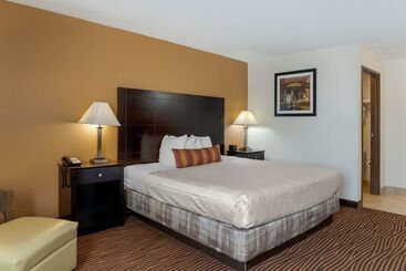 هتل Best Western Des Plaines Inn