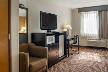 هتل Best Western Des Plaines Inn