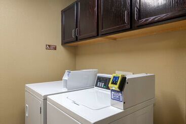 هتل Best Western Governors Inn And Suites