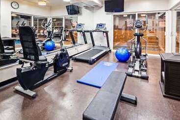 هتل Best Western King George Inn & Suites