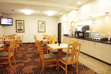 هتل Best Western Northwest Inn