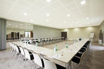 هتل Golden Tulip Avignon Le Paradou