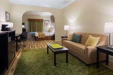فندق Best Western Plus Des Moines West Inn & Suites