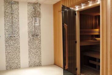 هتل Best Western Plus Hostellerie Du Vallon