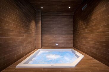 هتل Best Western Plus Hostellerie Du Vallon