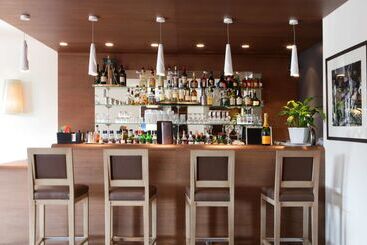 هتل Best Western Plus Hostellerie Du Vallon