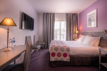 هتل Best Western Plus Hostellerie Du Vallon