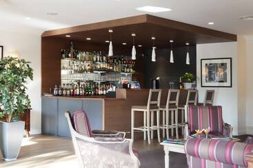 هتل Best Western Plus Hostellerie Du Vallon