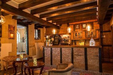 هتل Casa Del Marques