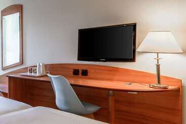 Comfort Hotel Evreux