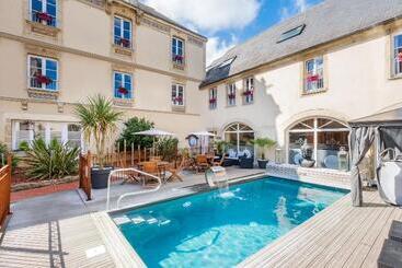 هتل De Brunville & Spa