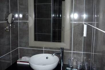 هتل De Brunville & Spa