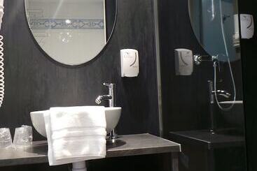 هتل De Brunville & Spa