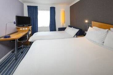 هتل Holiday Inn Express Inverness, An Ihg