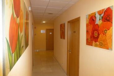هتل Hostal El Val
