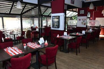 هتل Ibis Styles Avignon Sud