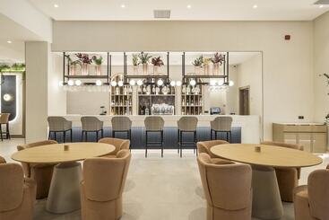 Hotel Ilunion Les Corts Spa