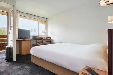 هتل Kyriad Direct Evreux