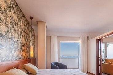 هتل Norat Palmeira Playa