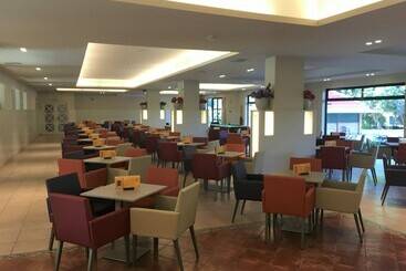 هتل Ohtels Vil·la Romana