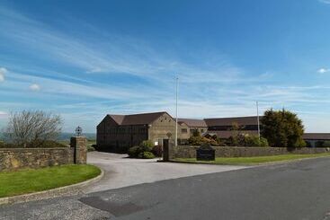 هتل Pennine Manor