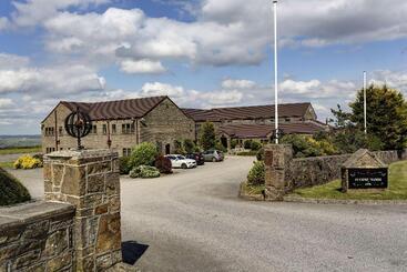 هتل Pennine Manor