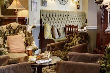 هتل Pennine Manor