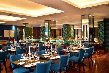 Pestana Vintage Porto Hotel & World Heritage Site