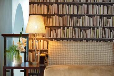 Pestana Vintage Porto Hotel & World Heritage Site