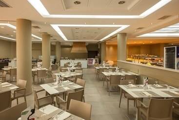 هتل Rh Vinaros Playa & Spa 4* Sup