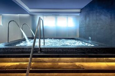 هتل Rh Vinaros Playa & Spa 4* Sup