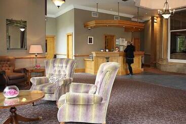 酒店 The Grange Manor