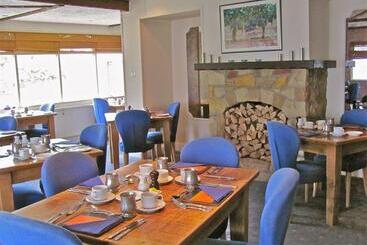 هتل The Inn At Lathones