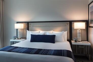 酒店 Treasure Island Beach Resort