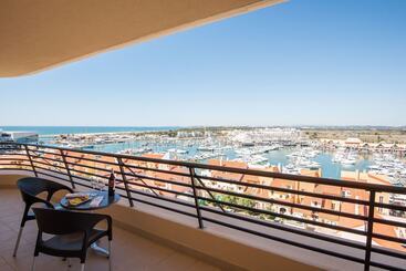 هتل Vila Gale Marina