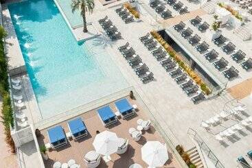 L'Azure Hotel 4* Sup