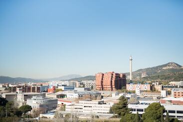 هتل Ibis Styles Barcelona Sant Joan Despi