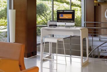 هتل Ibis Styles Barcelona Sant Joan Despi