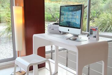 هتل Ibis Styles Barcelona Sant Joan Despi