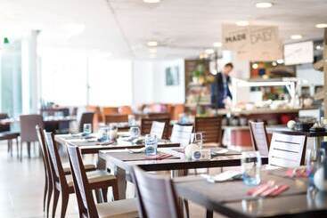 هتل Ibis Styles Barcelona Sant Joan Despi
