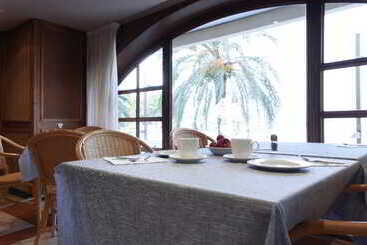 Prestige Mar Y Sol - Roses