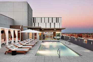 هتل Canopy By Hilton Tempe Downtown
