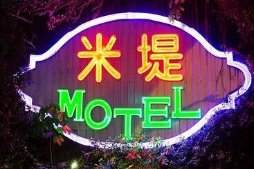 Midi Motel Ping Tung Branch