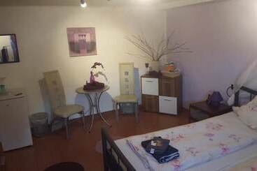 پانسیون Gästezimmer Haus Talblick