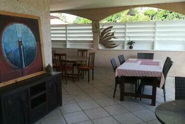 پانسیون La Villa Pitaya