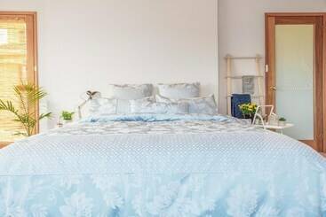 پانسیون Vintage Cuddle Guest House